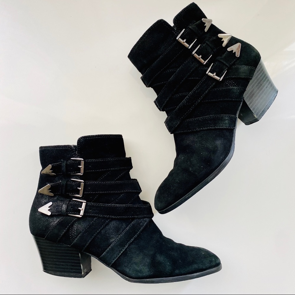 ENZO ANGIOLINI. : :  MISOA Suede Bootie